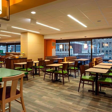 Fairfield Inn And Suites Chicago Downtown-River North Exterior foto